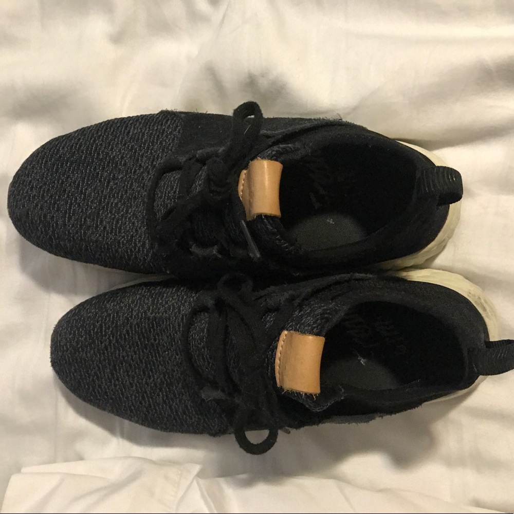 Women’s Black New Balance